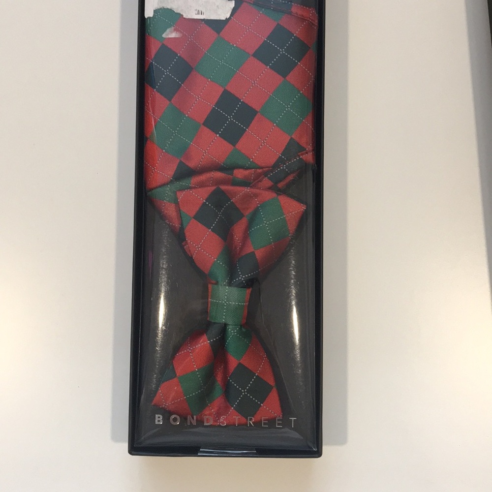 BOND STREET Men’s Face Mask and Bow tie